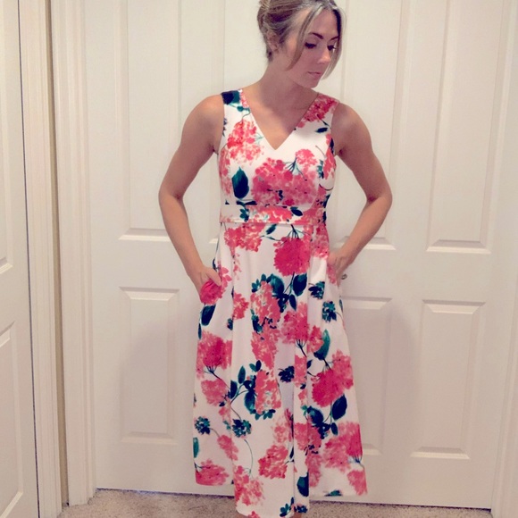 Calvin Klein Dress with pink hydrangeas print - Picture 6 of 10